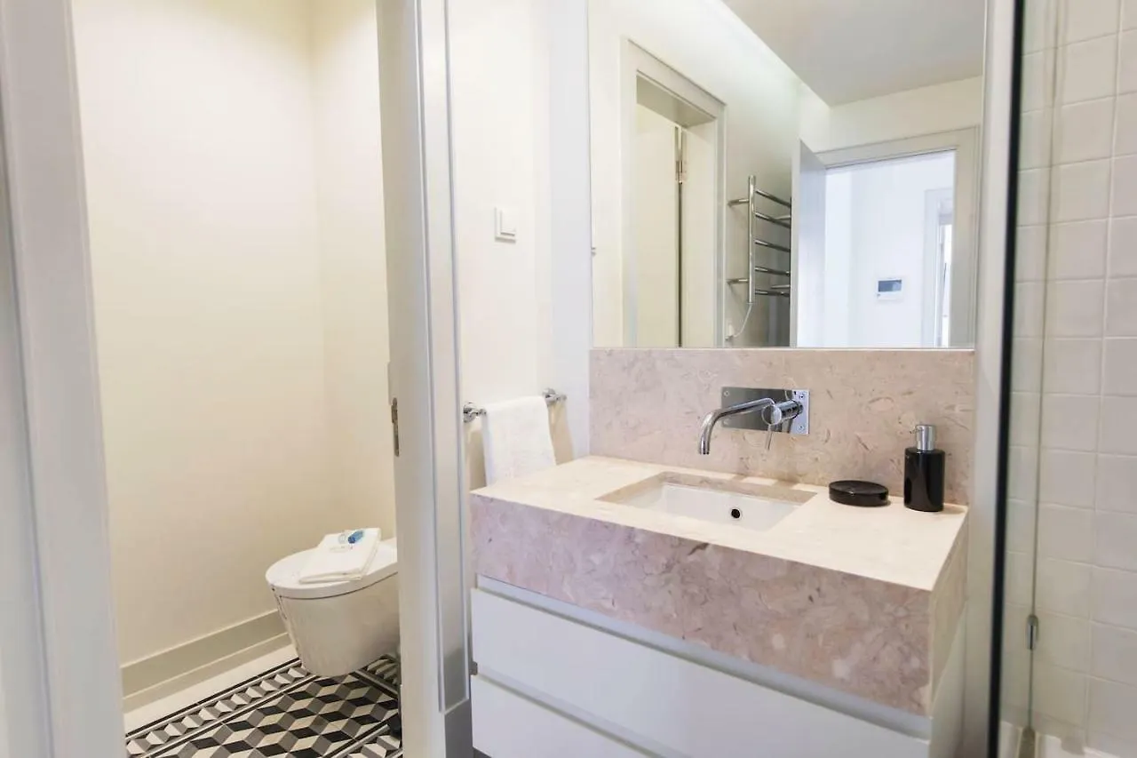 Unique 2 Bdr Apt River View Baixa Alfama C Lisboa