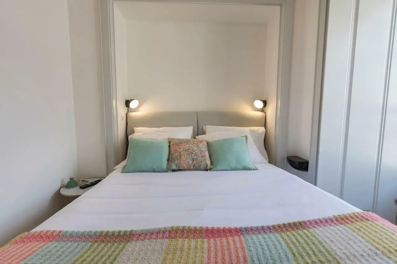 Unique 2 Bdr Apt River View Baixa Alfama C Lisboa 0*,  البرتغال